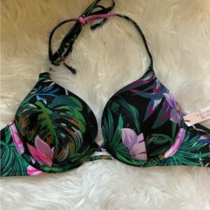 Victoria Secret Swim Top 32A